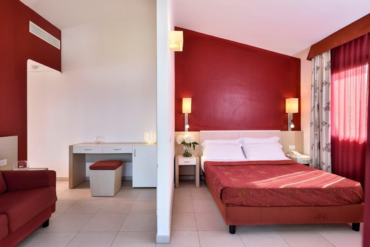 Hotel Futura Club Baja Bianca San Teodoro  Exteriér fotografie